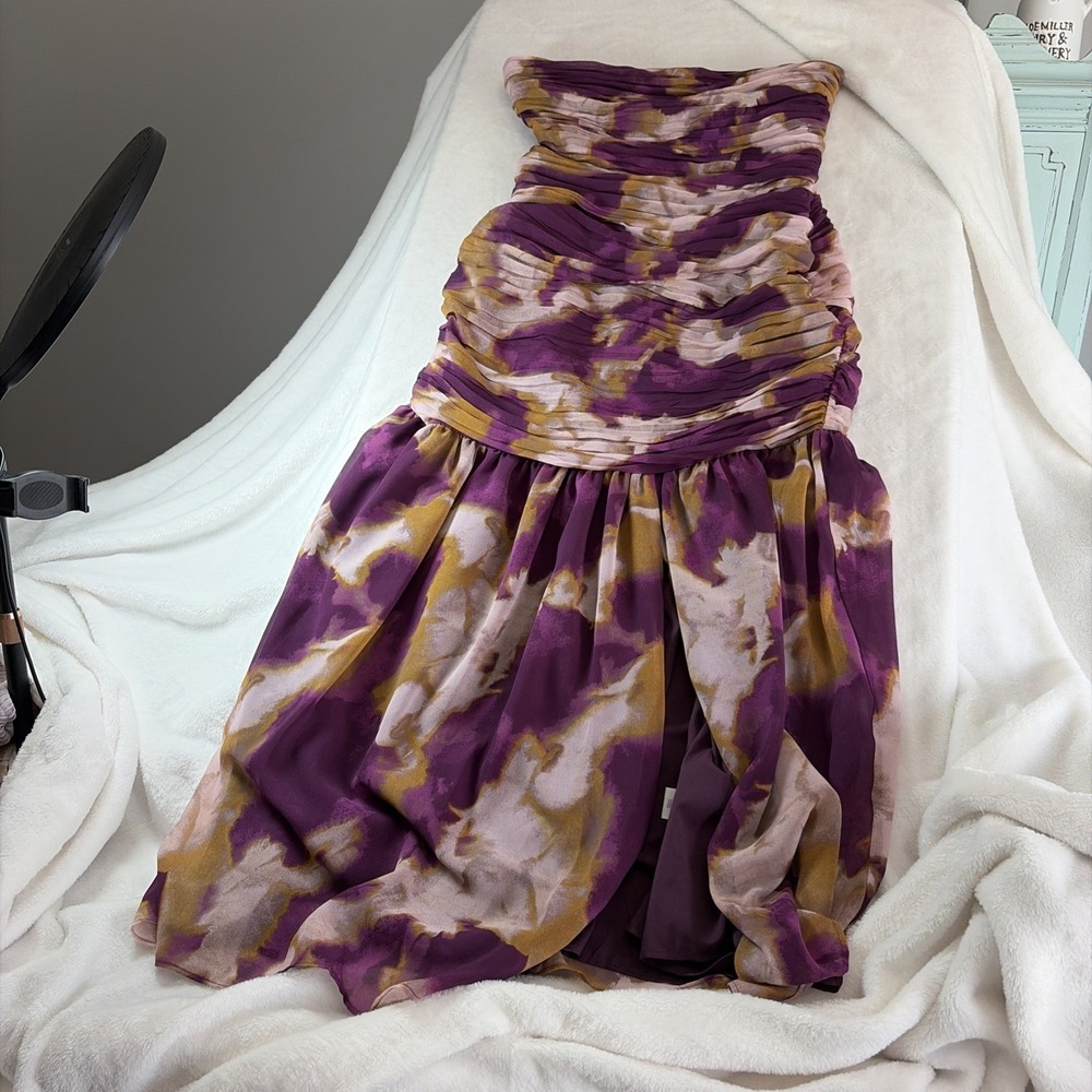 Chelsea28‎ Strapless Maxi Dress med  Purple Cream Tie Dye Abstract Ruched slit
